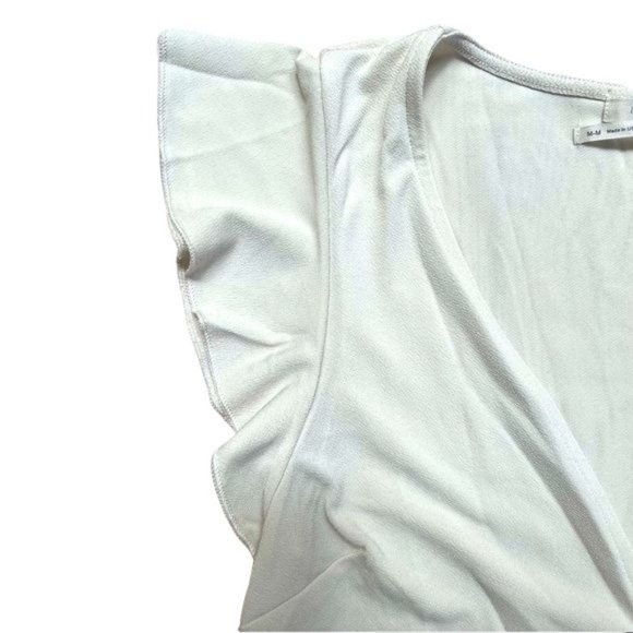 COPY - UO CREAM FLUTTER SLEEVE BABY~DOLL TOP SZ:s/m nwt - Picture 4 of 8